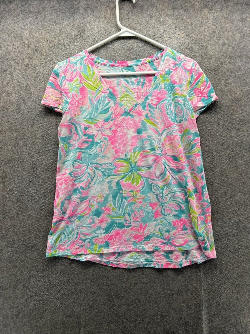 Lilly Pulitzer Shirt Women XS Multicolor Floral V Neck Short Sleeve Tee Cotton